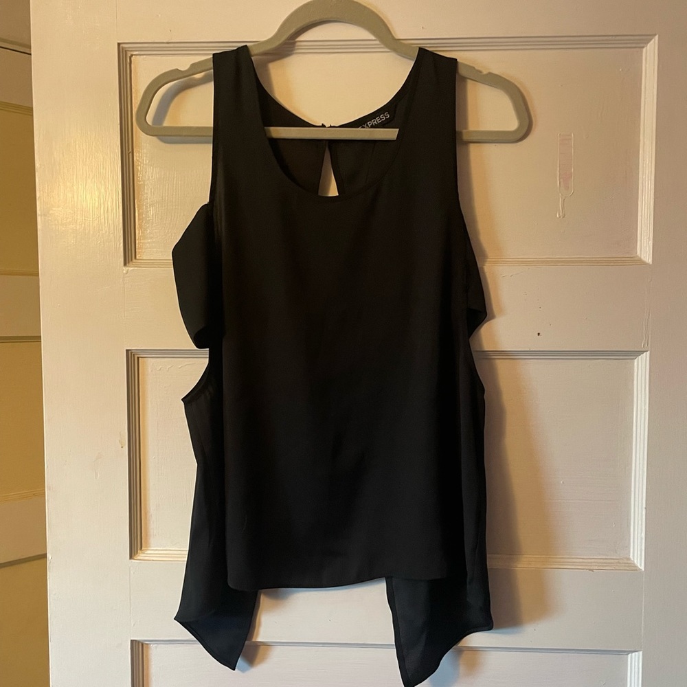 Express Cutout Top
